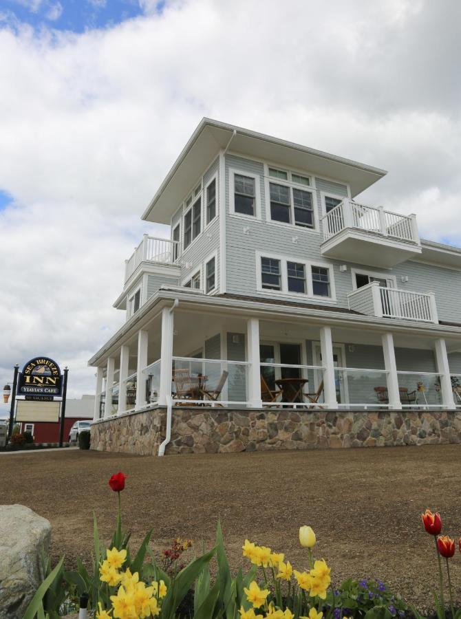 | The Sea Breeze Inn