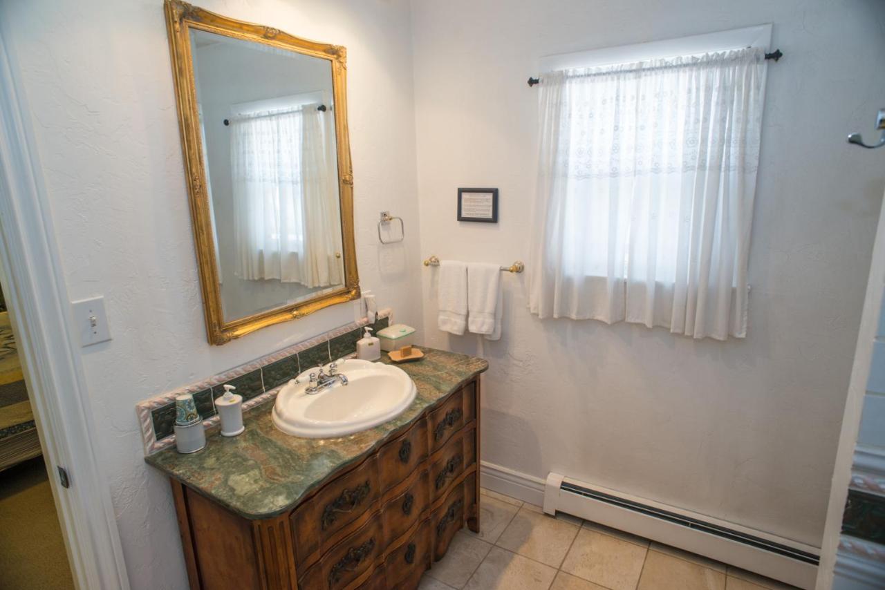 | Willow Pond Bed and Breakfast