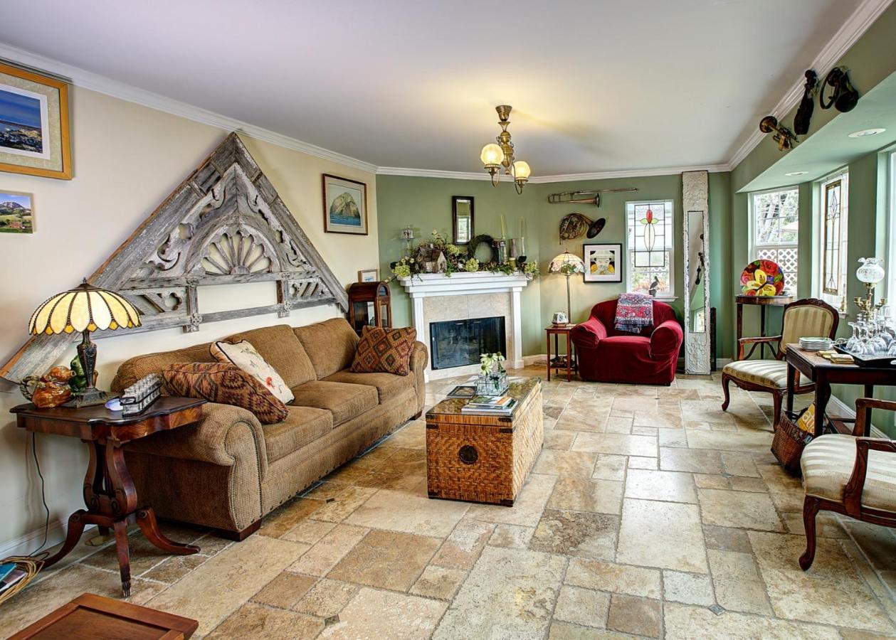 | Marina Street Inn Boutique Hotel
