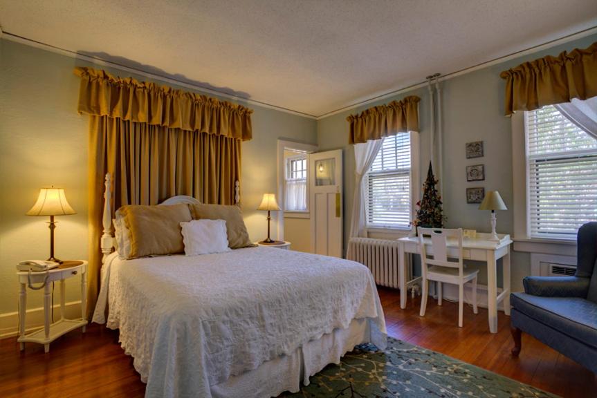 | Brown Street Inn Bed and Breakfast