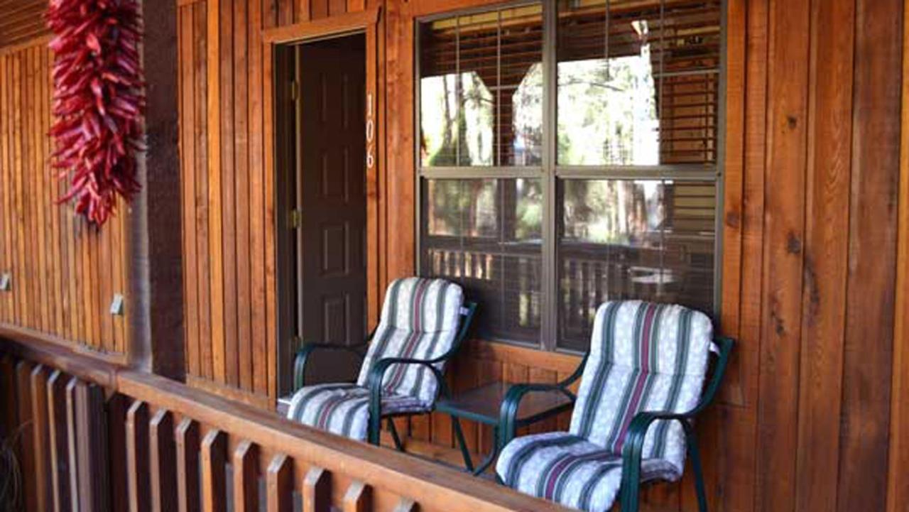 | Shadow Mountain Lodge and Cabins