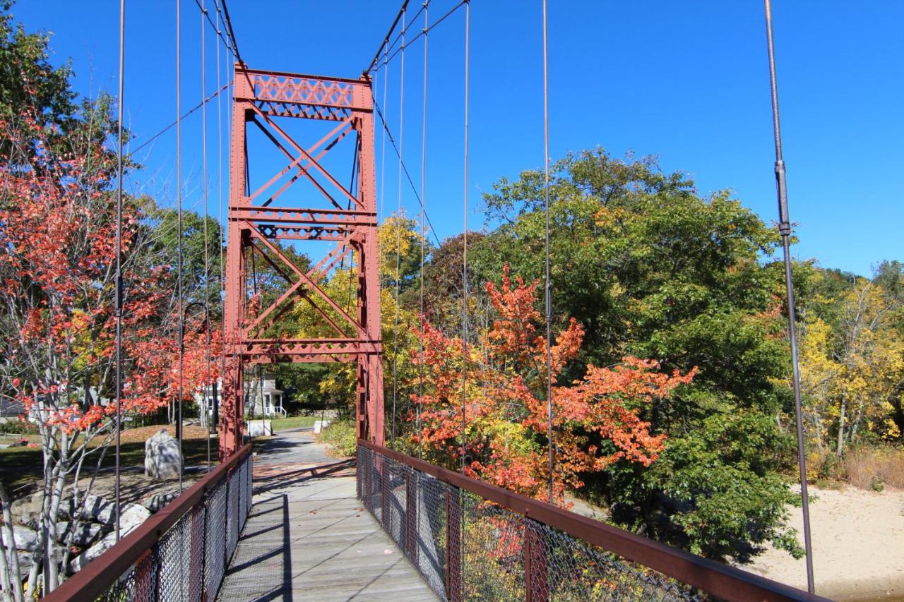 | Kendall Tavern Inn Bed and Breakfast