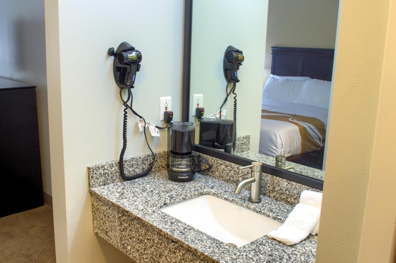 Queen Room with Two Queen Beds - Non-Smoking at Quality Inn Gulf Shores Airport
