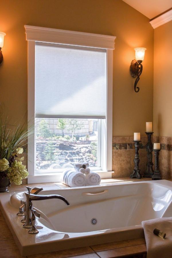  | Summer Creek Inn