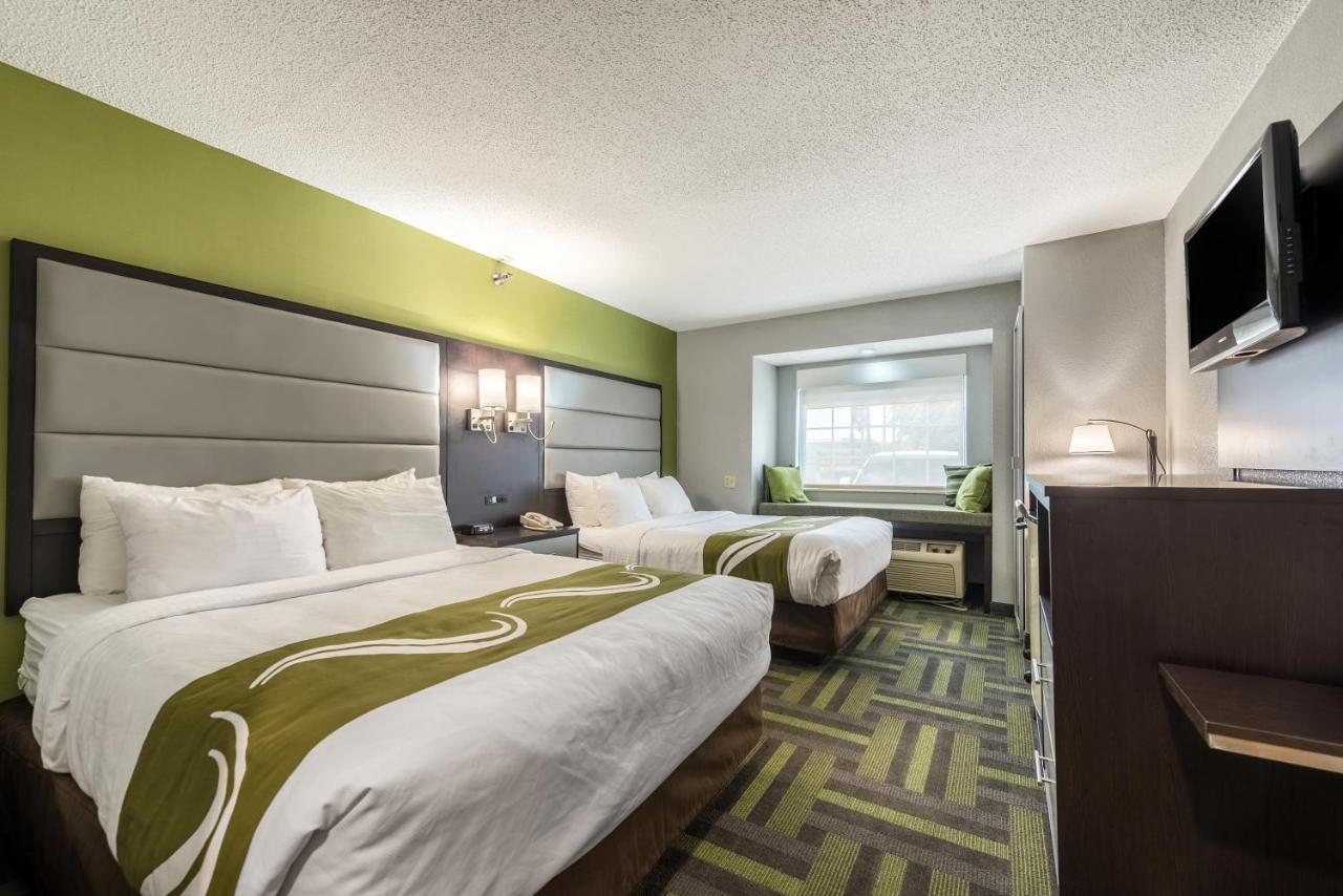 Standard Queen Room with Two Queen Beds - Non-Smoking at Quality Inn Grove City - Columbus South