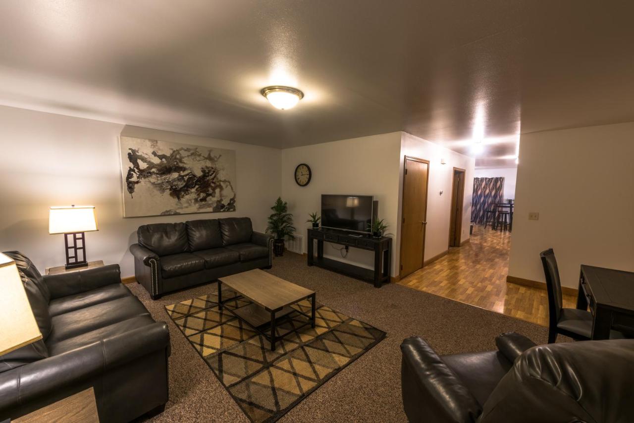  | Draft Horse Inn and Suites