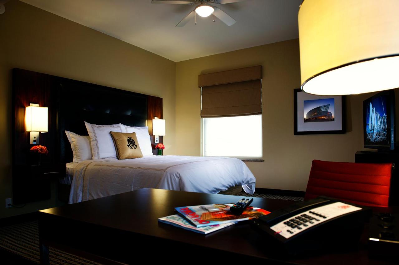 Luxury King at The Mayo Hotel