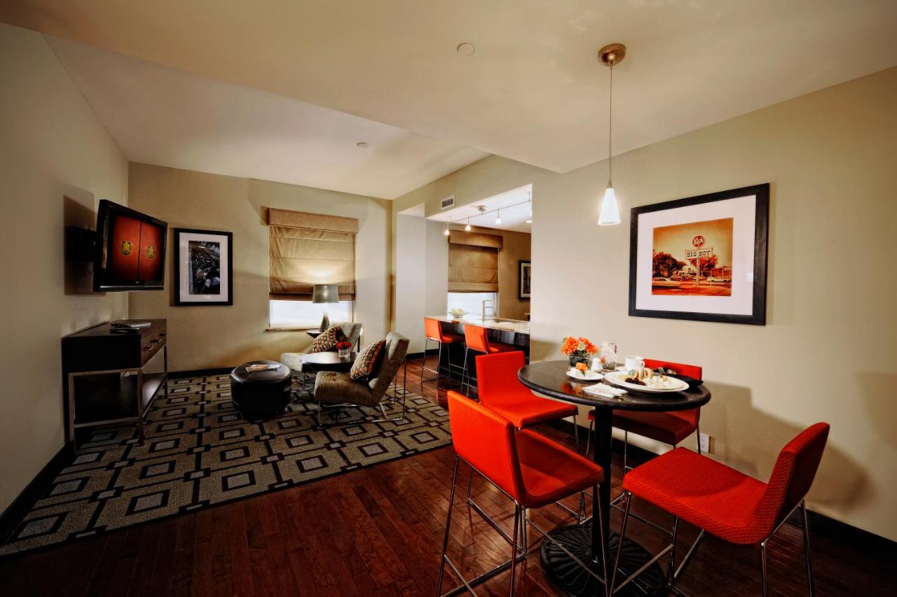 Signature Suite at The Mayo Hotel