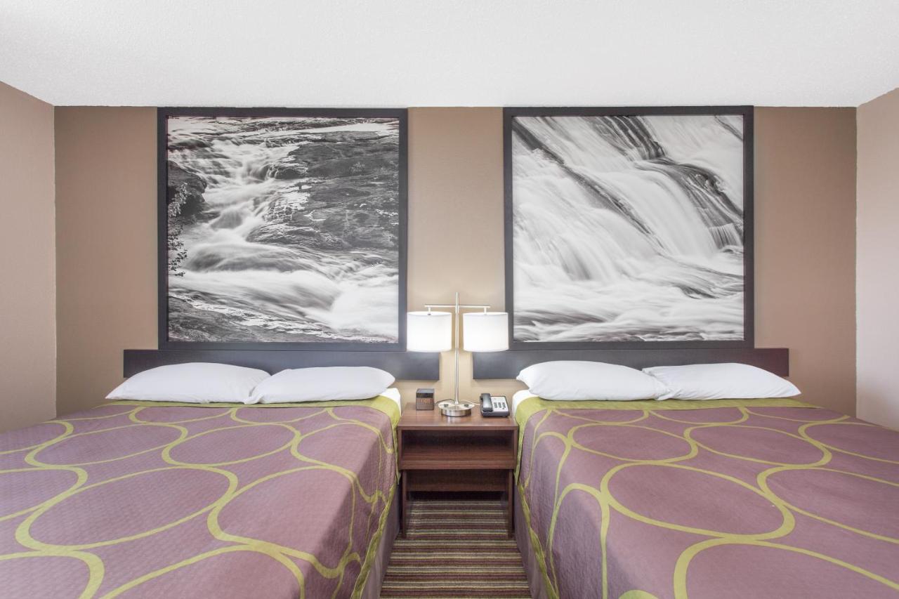 Queen Room with Two Queen Beds - Non-Smoking at Super 8 by Wyndham Columbus Airport