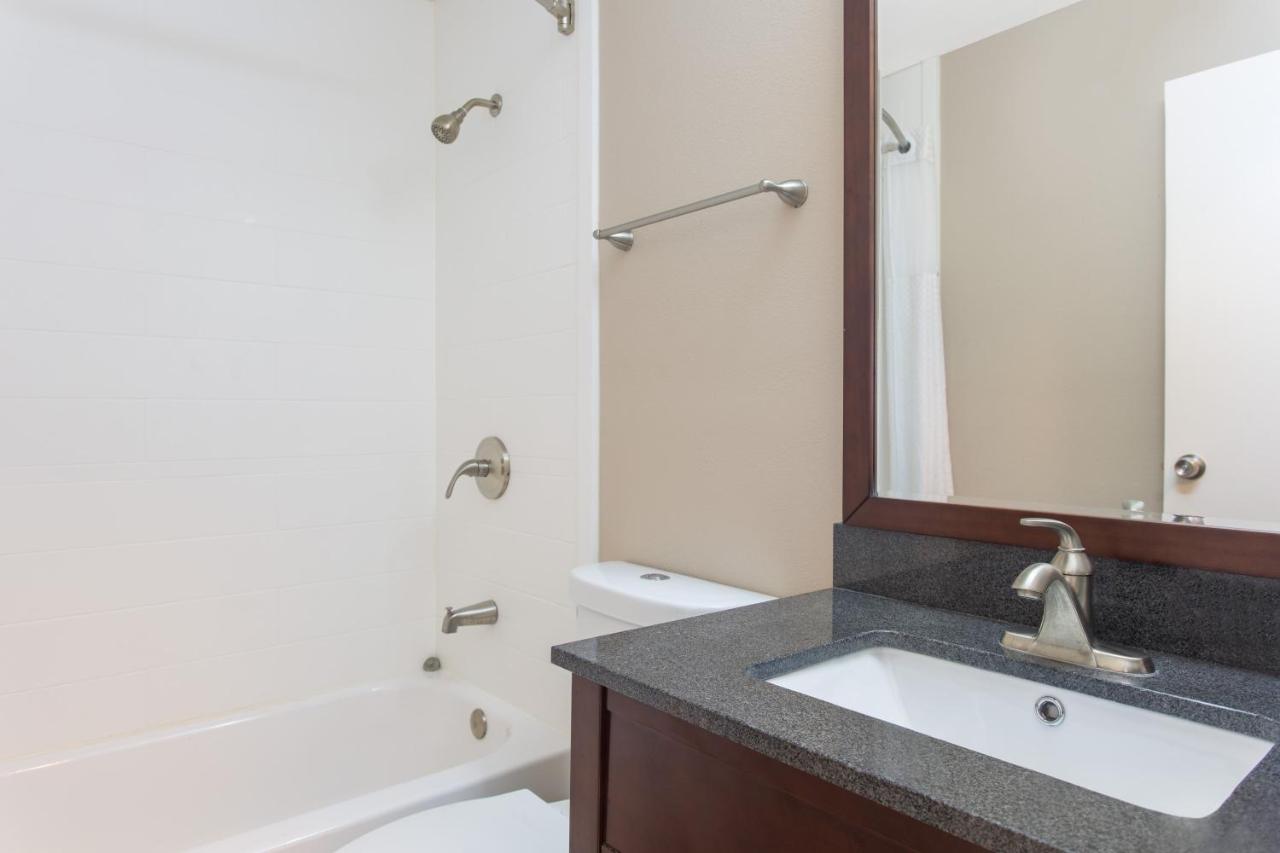 Queen Room with Two Queen Beds - Non-Smoking at Super 8 by Wyndham Columbus Airport