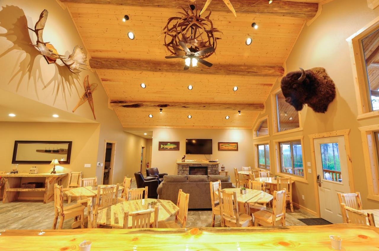 | Glacier Outdoor Center