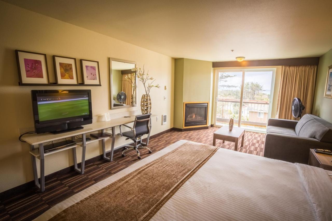 Quadruple Room at Inn at Wecoma