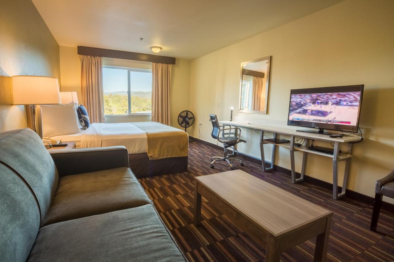 Family Suite at Inn at Wecoma
