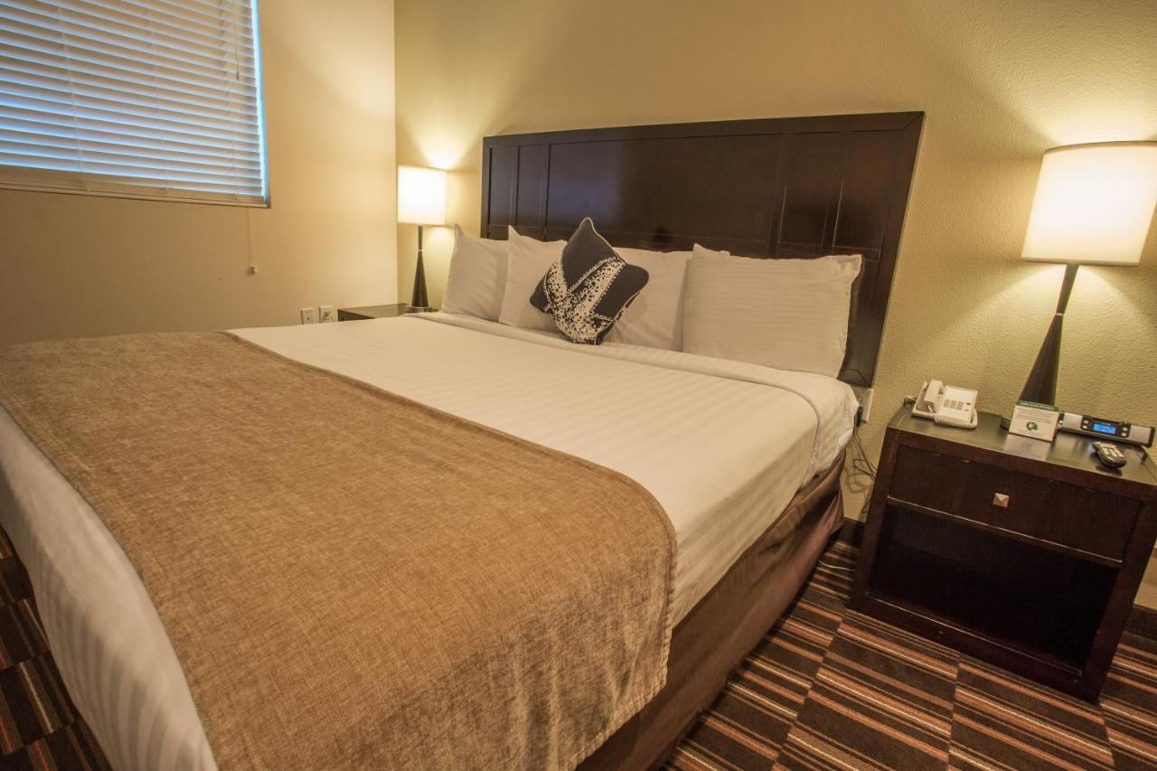 Executive Suite at Inn at Wecoma
