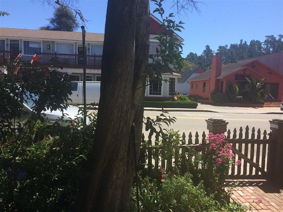  | The Squibb Houses