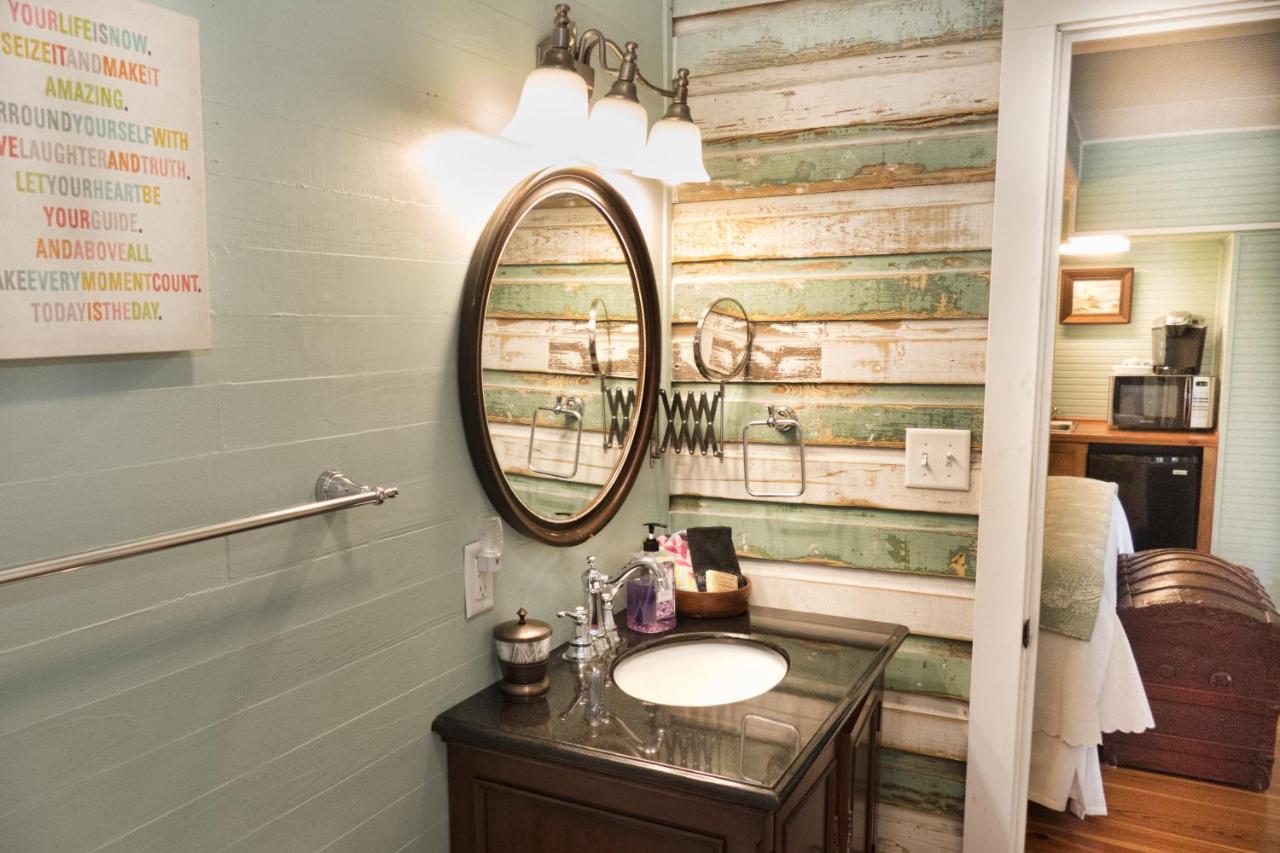 | Beachview Inn and Spa