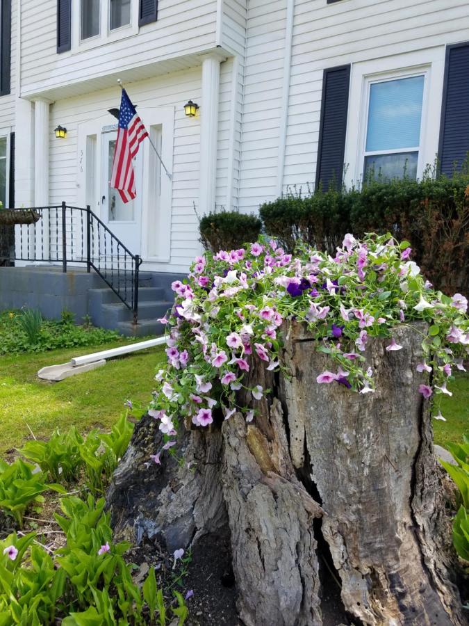 | Kountry Living Bed and Breakfast