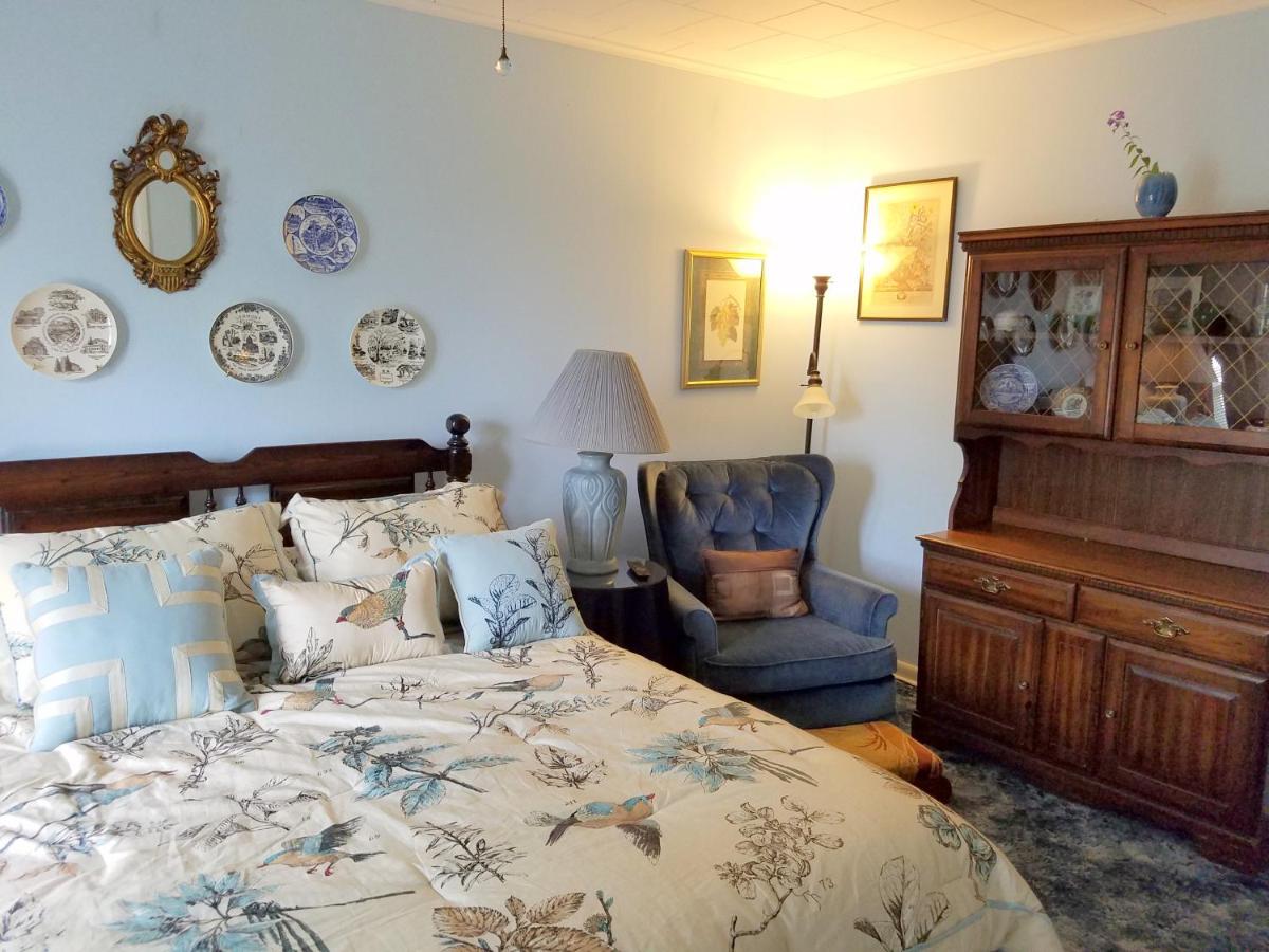 | Kountry Living Bed and Breakfast