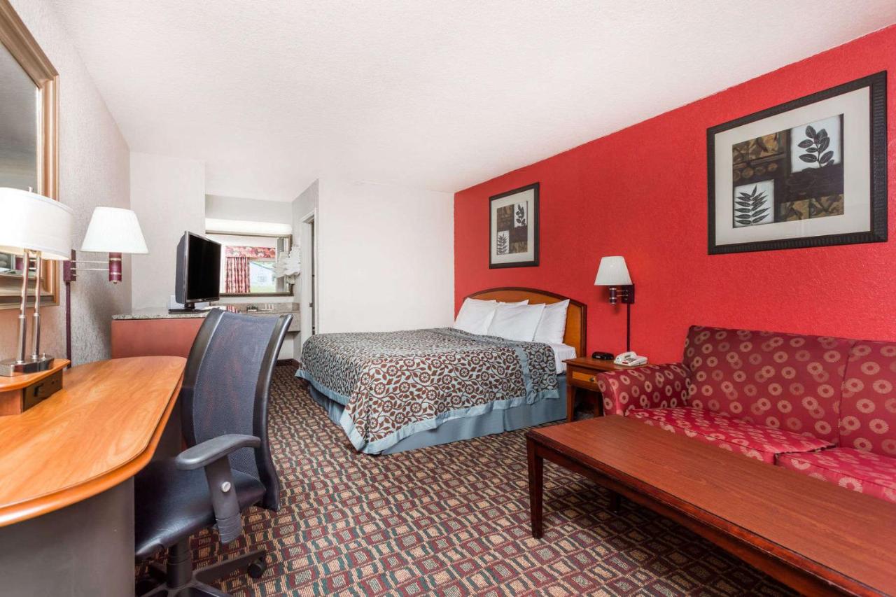 King Room - Disability Access/Smoking at Days Inn by Wyndham Augusta Wheeler Road