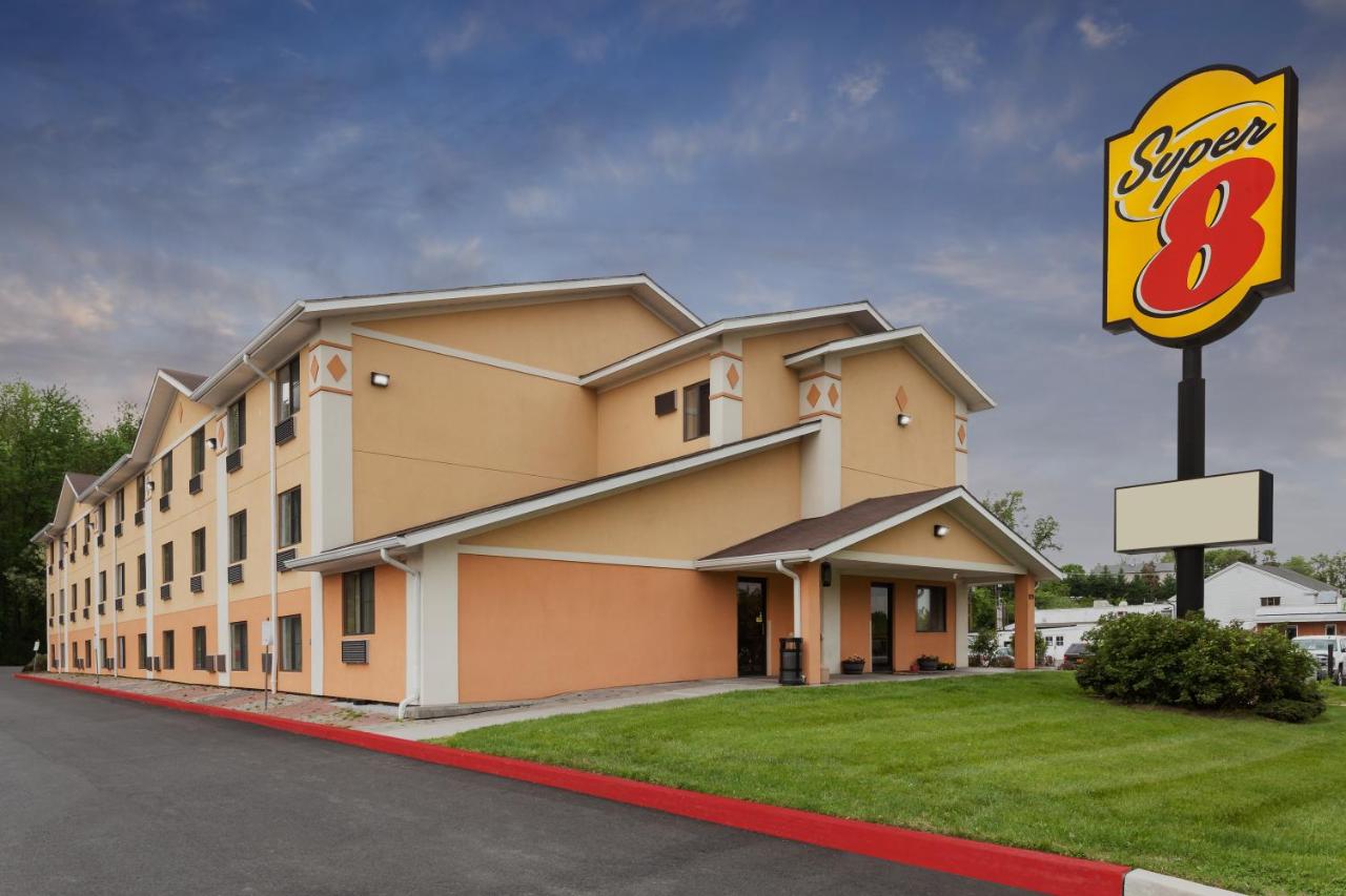 | Super 8 by Wyndham Havre De Grace Aberdeen Area