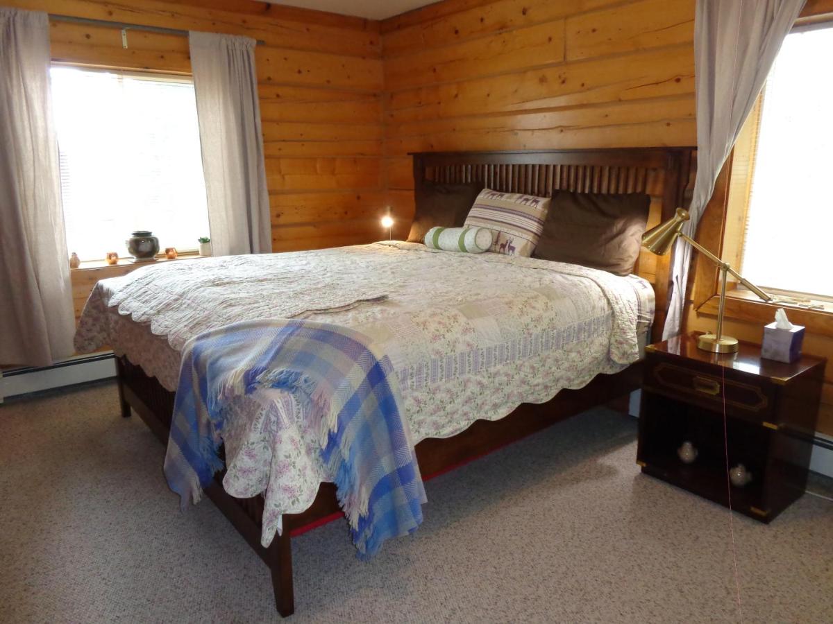 | Antler's Rest Bed and Breakfast