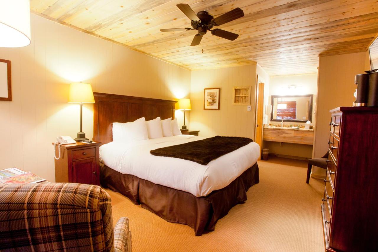 King Room at Nordic Inn