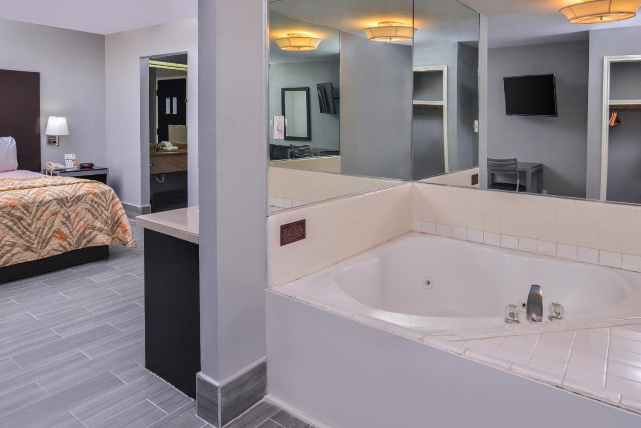| Express Inn Weslaco/Mercedes
