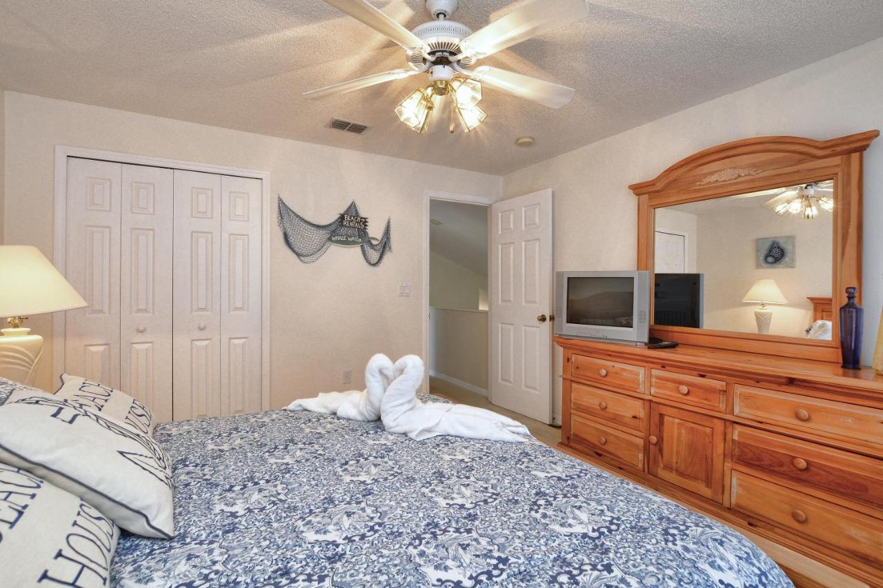  | Mickey's Lake Villa