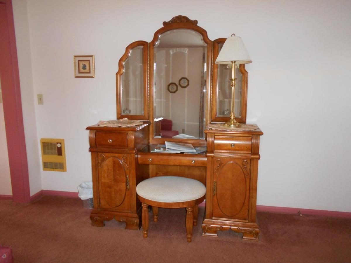 | West Ridge Bed & Breakfast