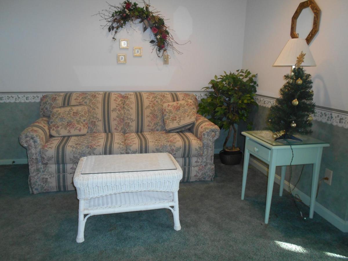 | West Ridge Bed & Breakfast