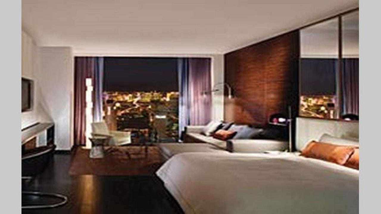  | Beautiful High Rise Condo with Strip Views 23rd Floor