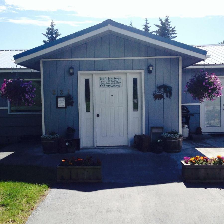 | Bears Den Alaska Lodging
