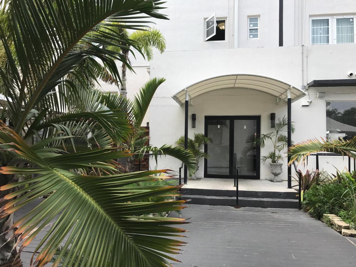  | South Beach Plaza Hotel