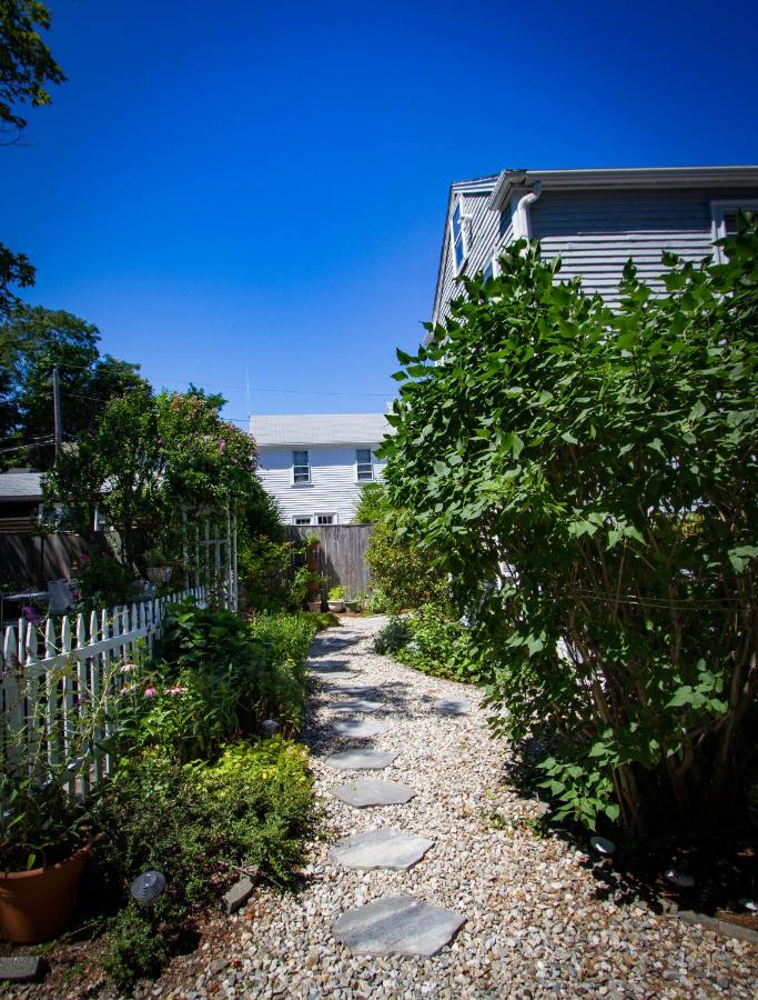 | Sally Webster Inn