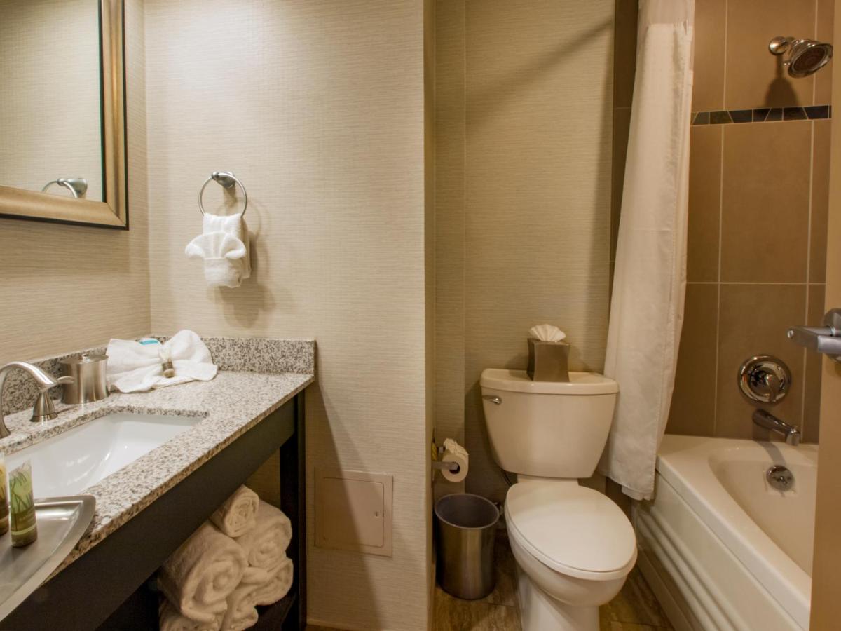 | Hotel Ithaca