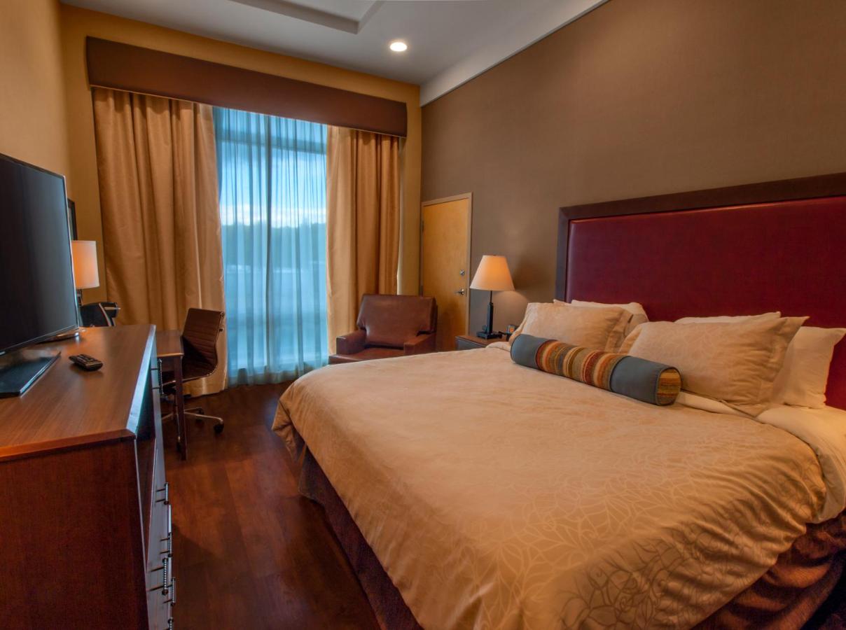 | Hotel Ithaca