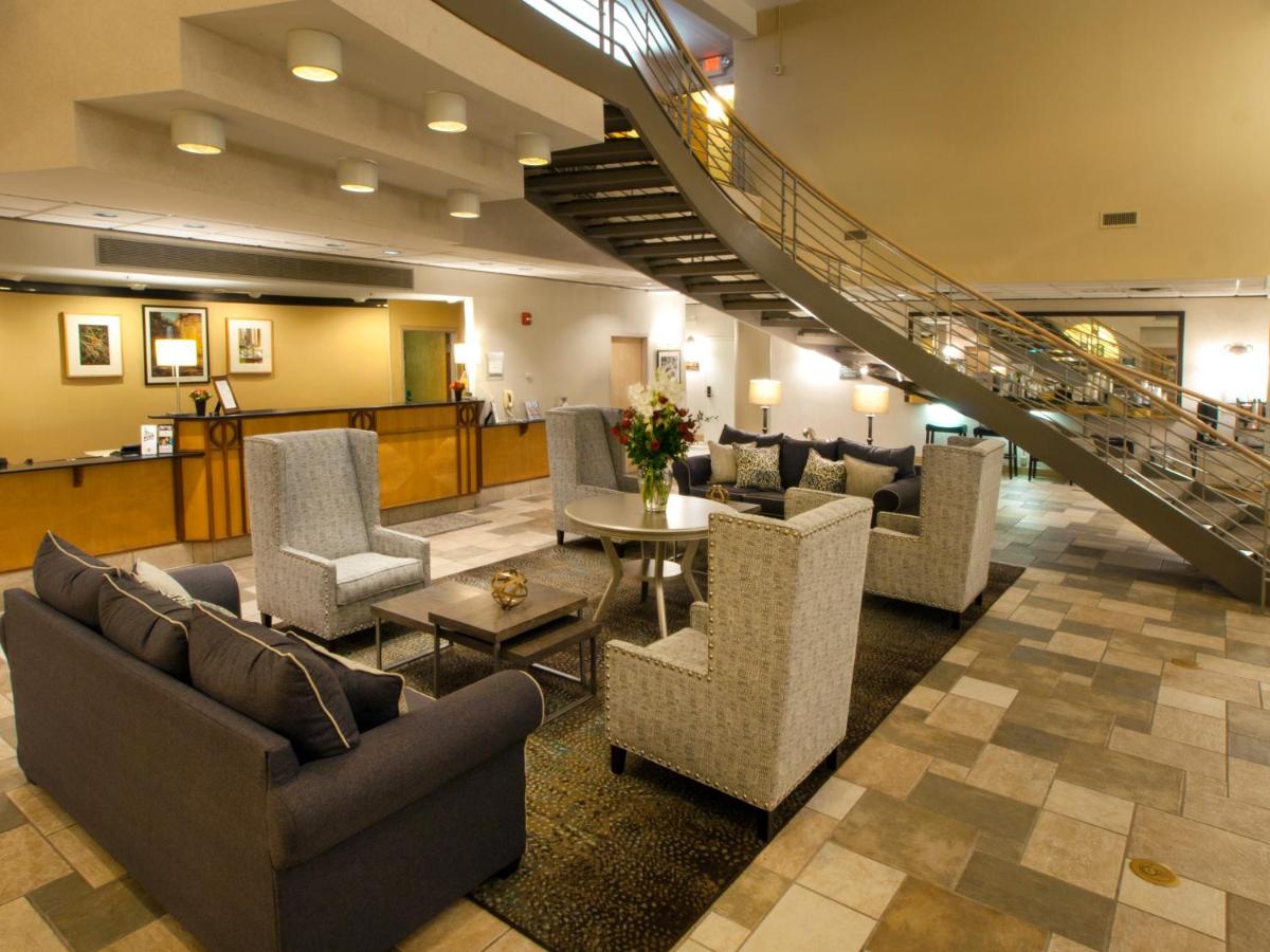 | Hotel Ithaca