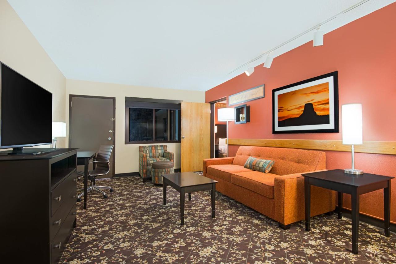 Ramada Plaza & Conference Center by Wyndham Gillette