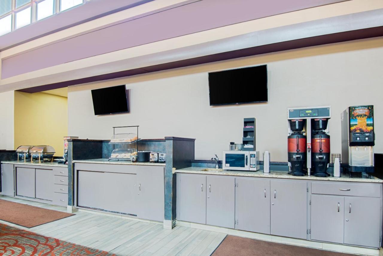  | Ramada Plaza & Conference Center by Wyndham Gillette