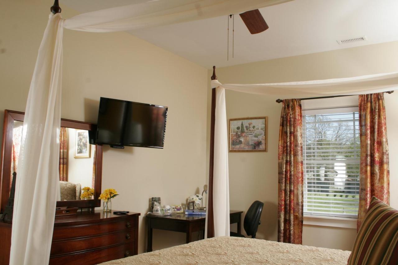  | Seven Oaks Inn Bed and Breakfast