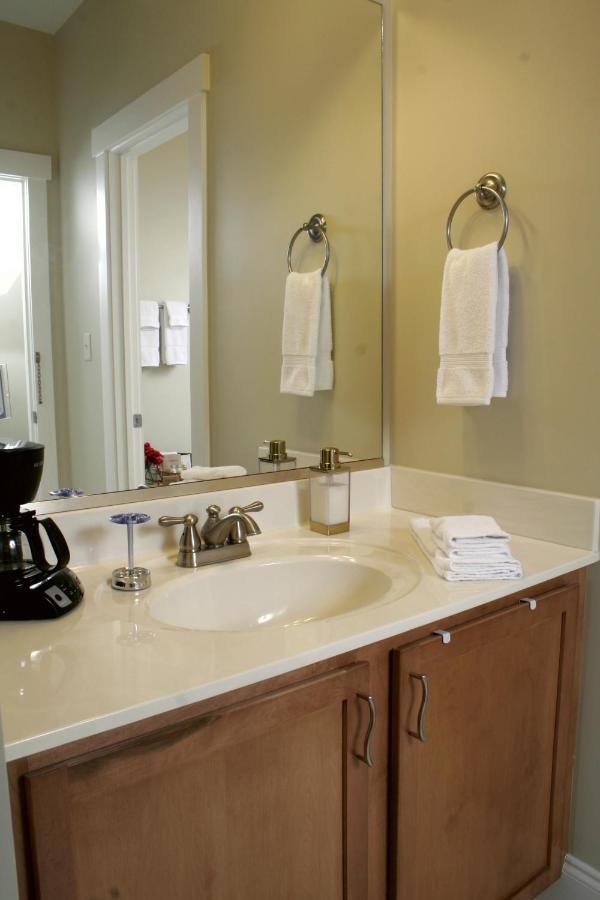  | Seven Oaks Inn Bed and Breakfast
