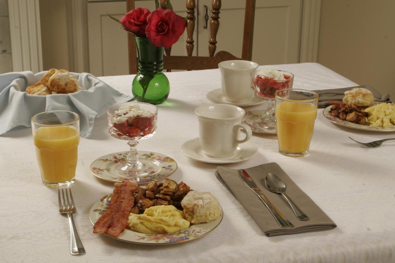  | Seven Oaks Inn Bed and Breakfast