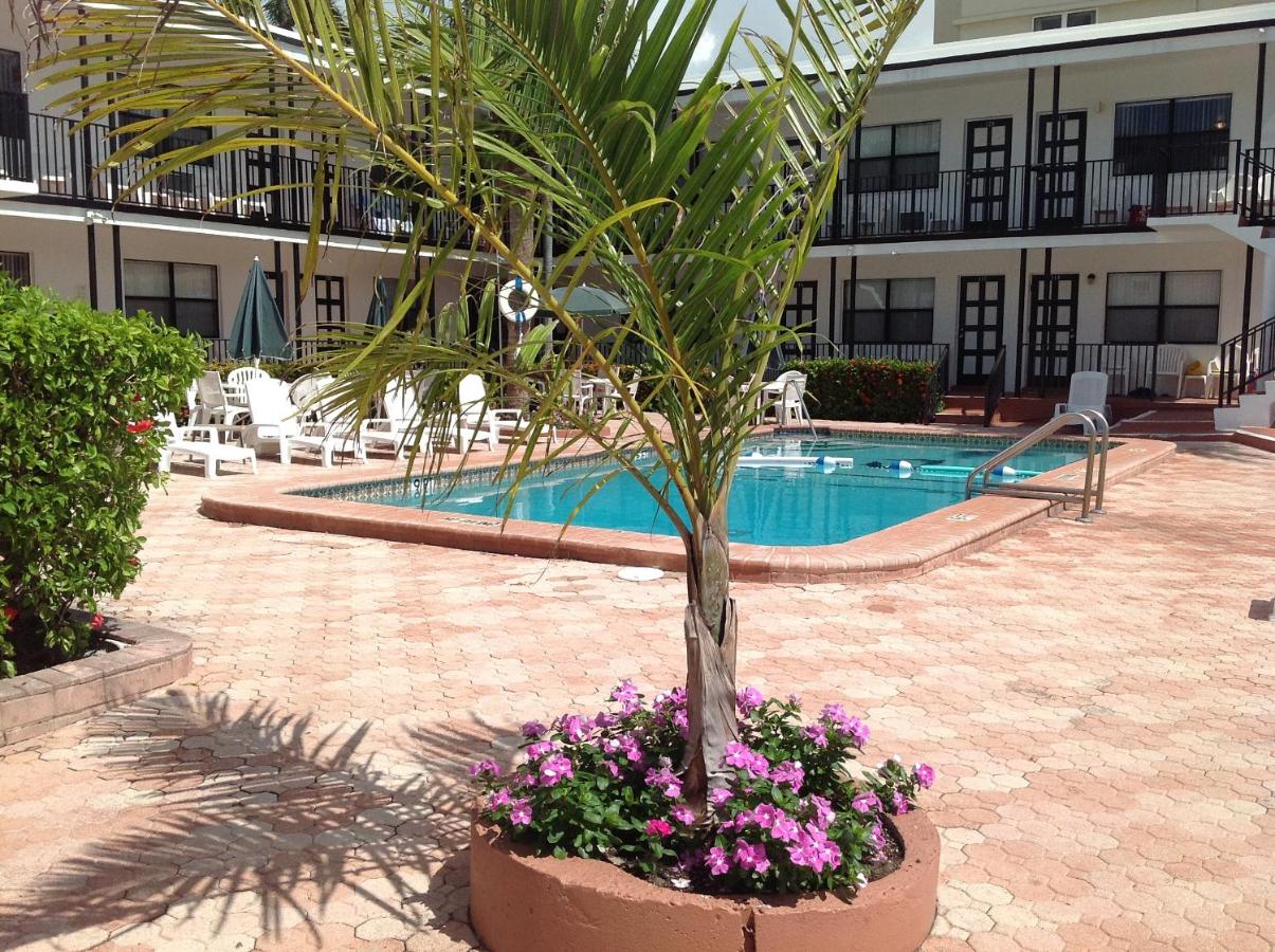  | Napoli Belmar Resort