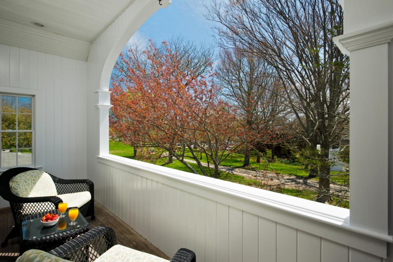 | Chatham Wayside Inn