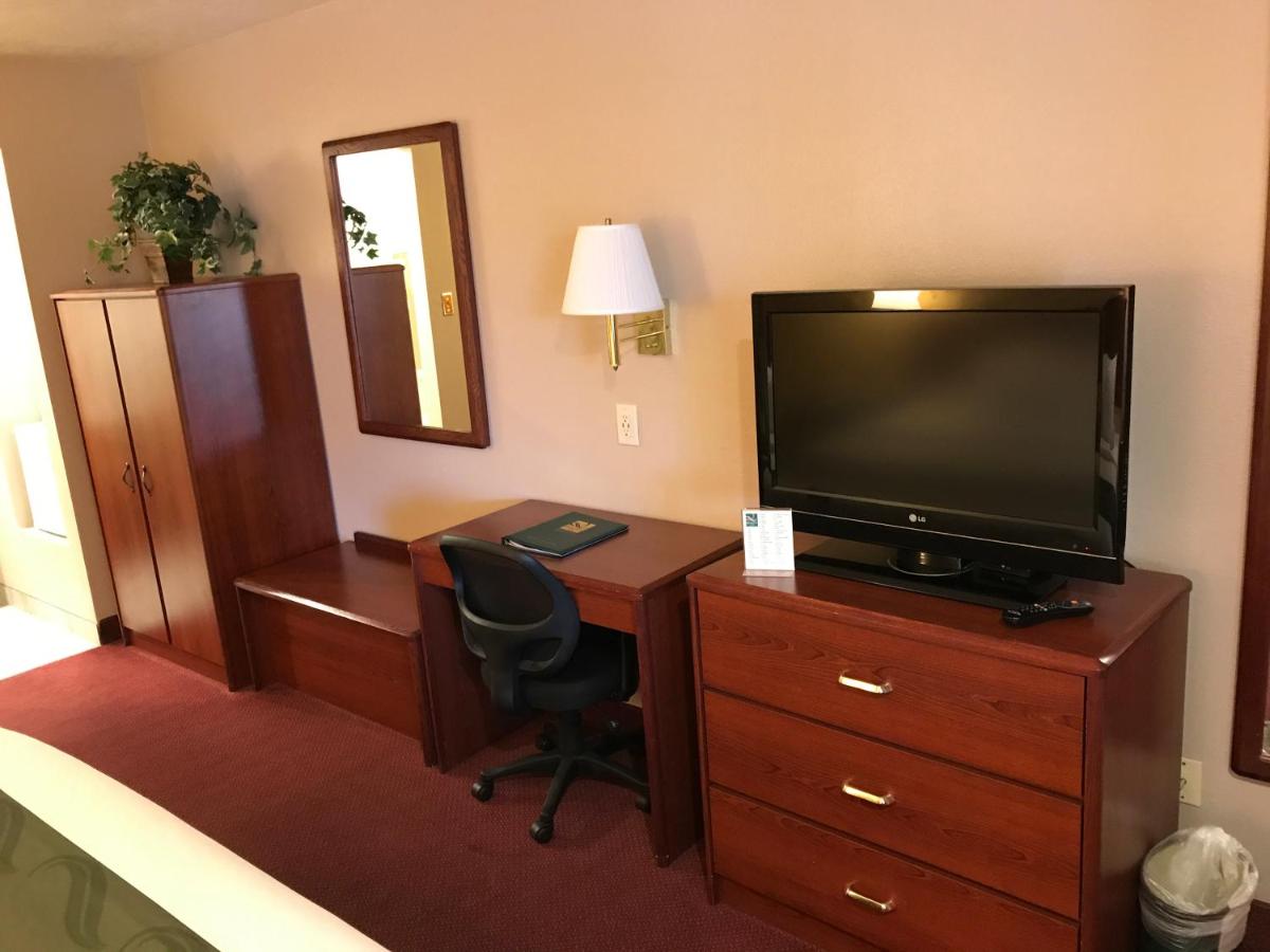 Standard King Room at Quality Inn Cedar City - University Area