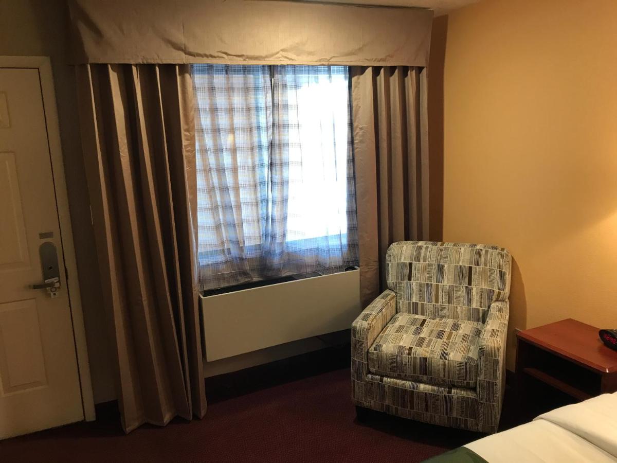 Standard King Room at Quality Inn Cedar City - University Area