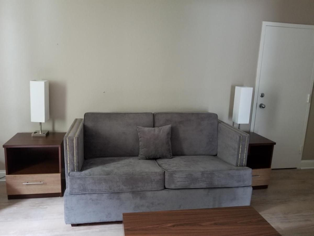 King Suite with Sofa Bed at Stayable Select Gainesville