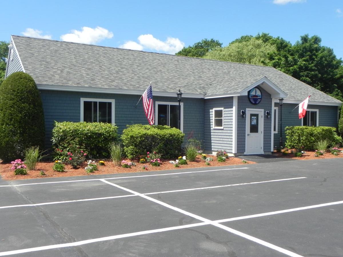  | Elmwood Resort Hotel