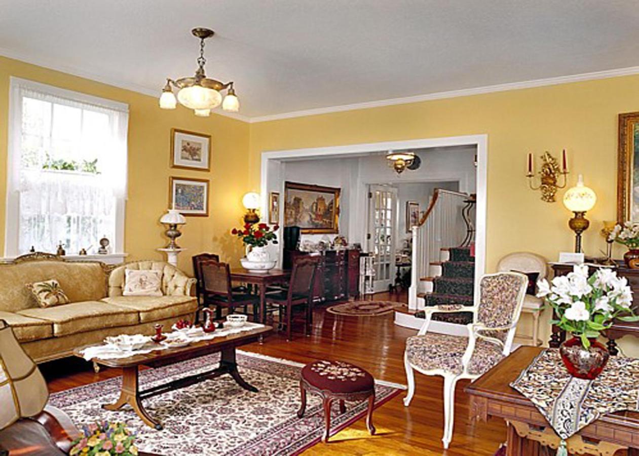 | Sabal Palm House Bed and Breakfast