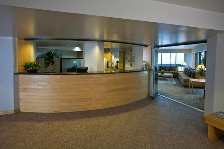 | Inn at Snowbird